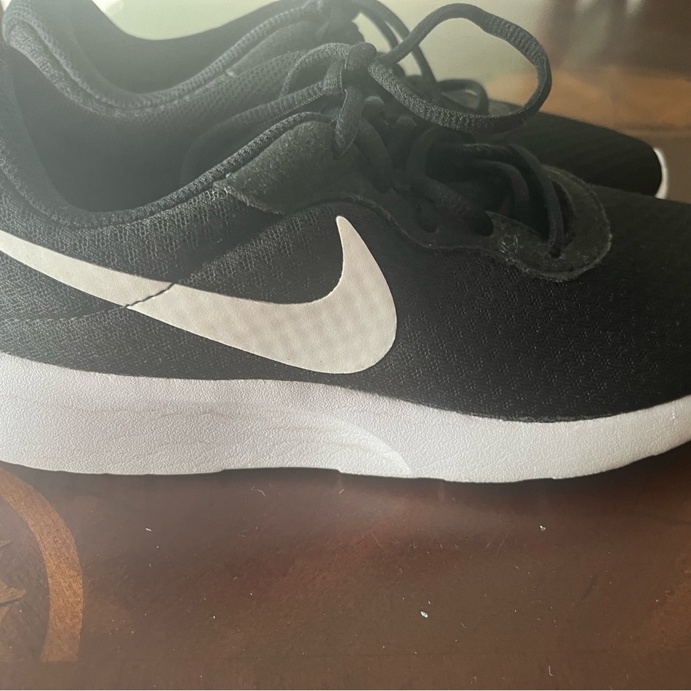 Nike Tennis shoes size 8.5